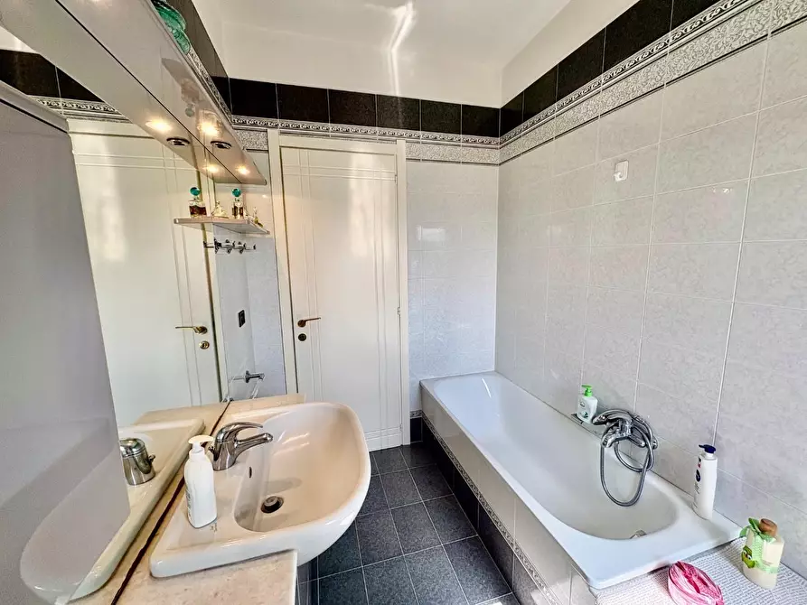 Immagine 31 di Appartamento in vendita  a Castelfiorentino