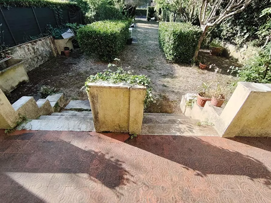 Immagine 3 di Villetta a schiera in vendita  a Pietrasanta