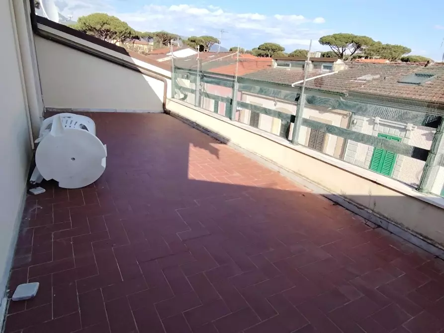 Immagine 8 di Villetta a schiera in vendita  a Pietrasanta