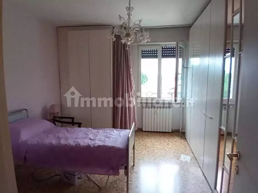 Immagine 12 di Appartamento in vendita  a Pisa