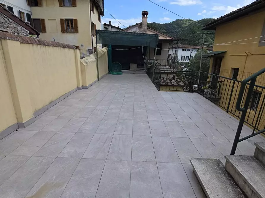 Immagine 18 di Mansarda in vendita  a Lucca