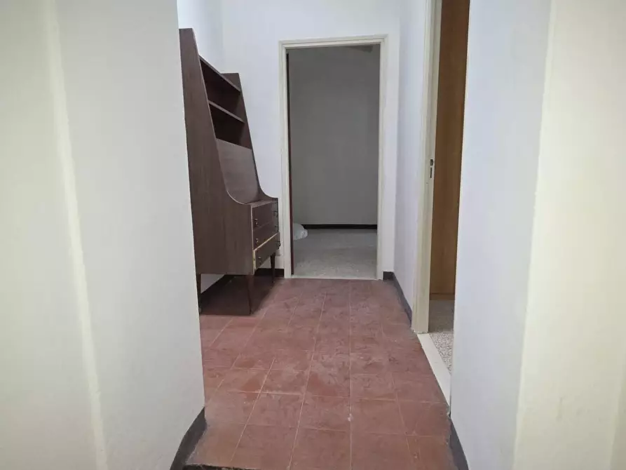 Immagine 4 di Mansarda in vendita  a Lucca