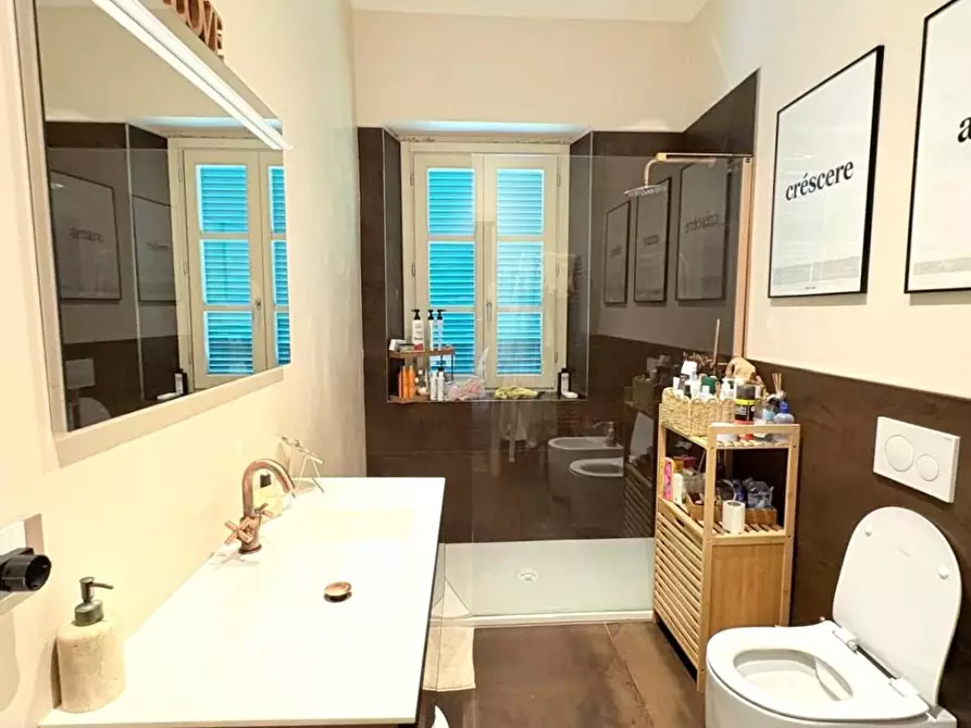 Immagine 23 di Appartamento in vendita  a Lucca