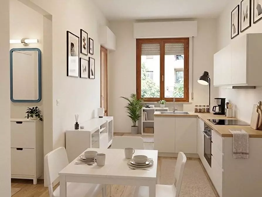 Immagine 2 di Appartamento in vendita  a Siena