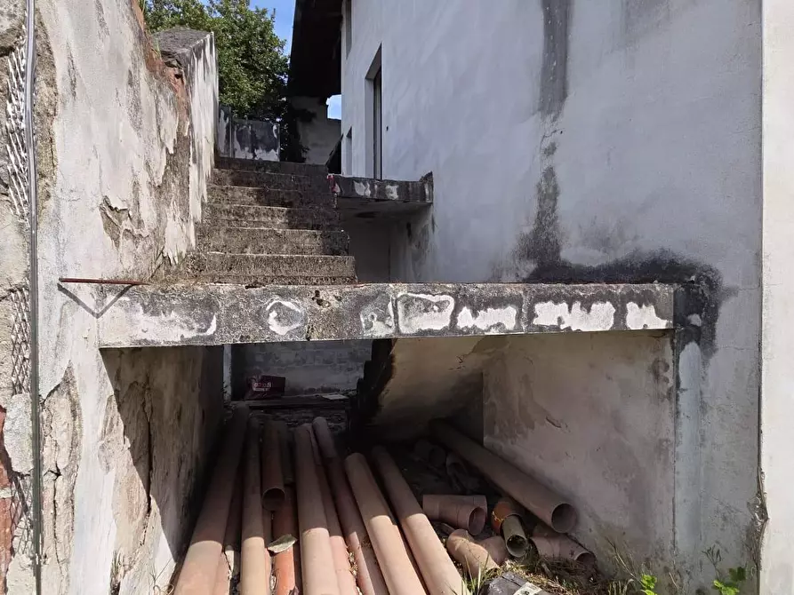 Immagine 6 di Casa semindipendente in vendita  a Lucca