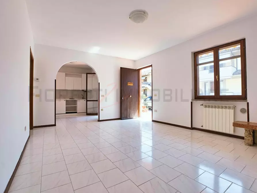 Immagine 2 di Appartamento in vendita  a Piombino