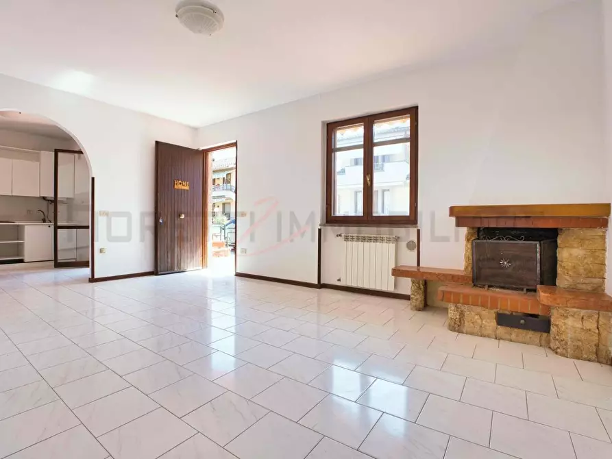 Immagine 1 di Appartamento in vendita  a Piombino