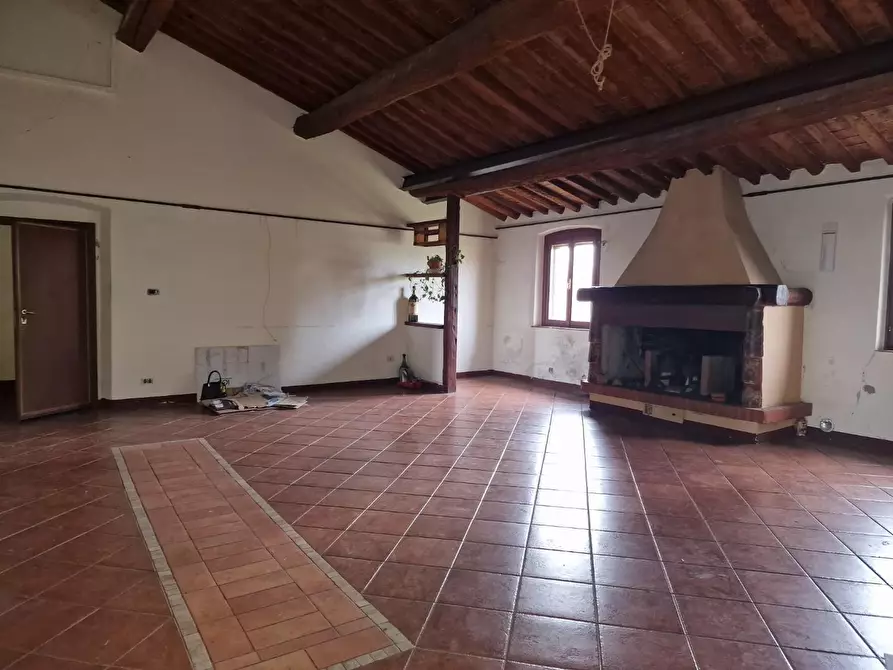 Immagine 37 di Casa colonica in vendita  a Fauglia