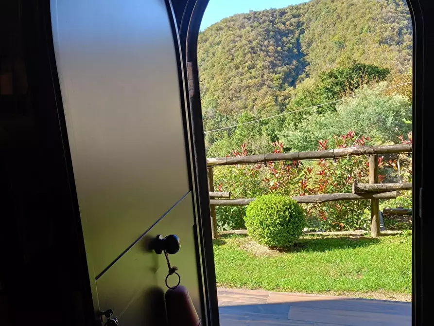Immagine 15 di Villa in vendita  a Fivizzano