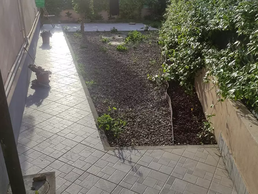 Immagine 8 di Appartamento in vendita  a Livorno