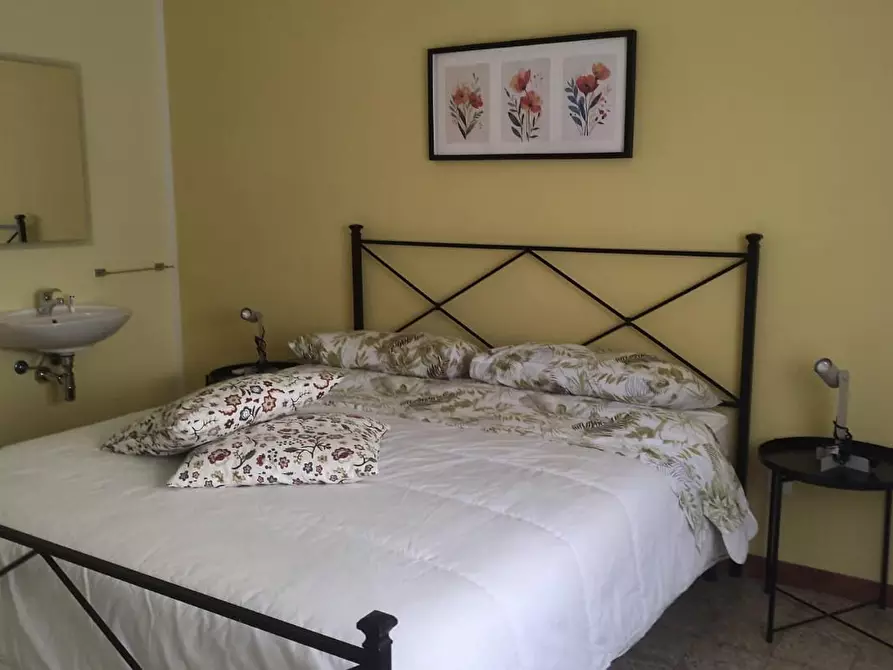 Immagine 12 di Appartamento in vendita  a Livorno