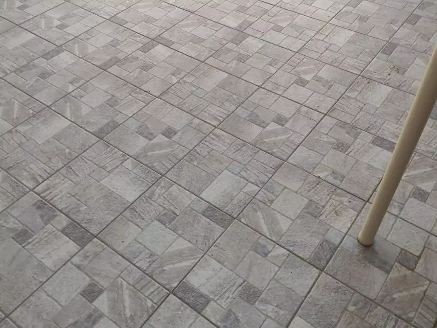 Immagine 14 di Appartamento in vendita  a Livorno