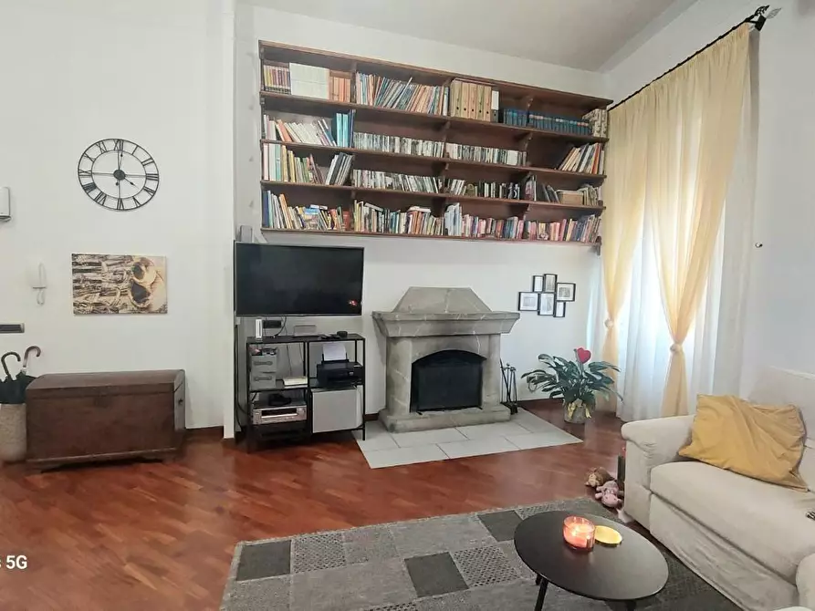 Immagine 6 di Appartamento in vendita  a Livorno