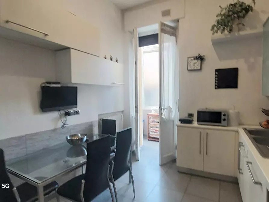 Immagine 10 di Appartamento in vendita  a Livorno