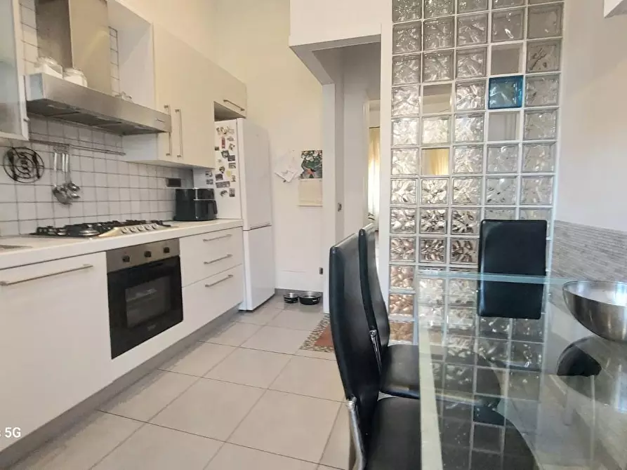 Immagine 12 di Appartamento in vendita  a Livorno