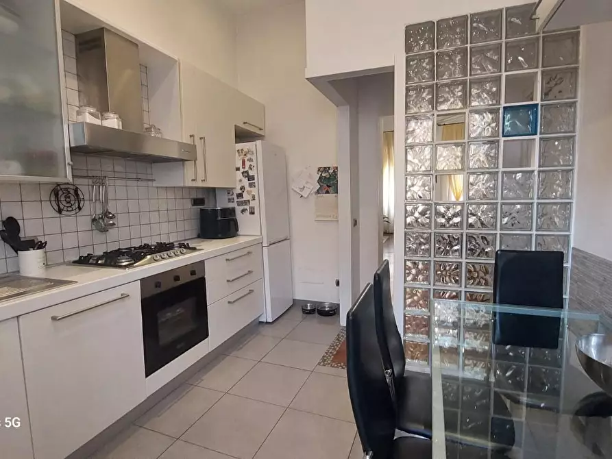 Immagine 13 di Appartamento in vendita  a Livorno