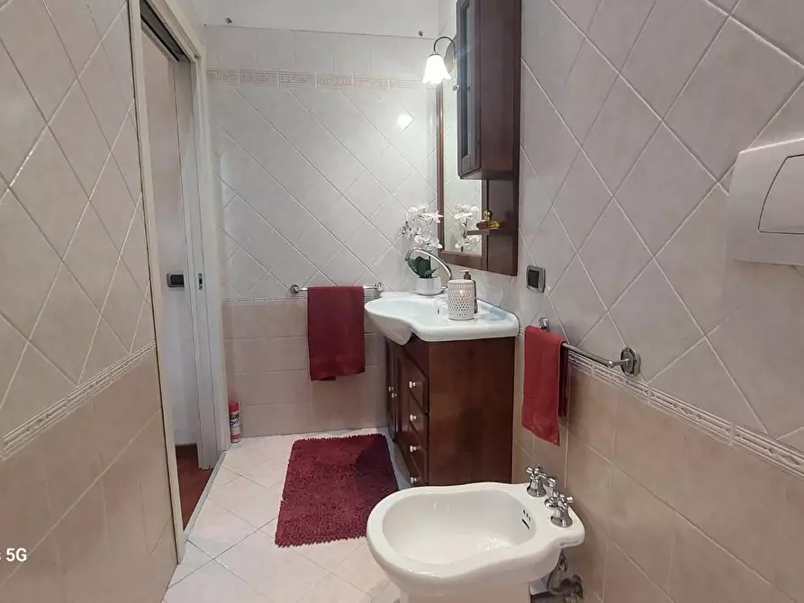 Immagine 24 di Appartamento in vendita  a Livorno