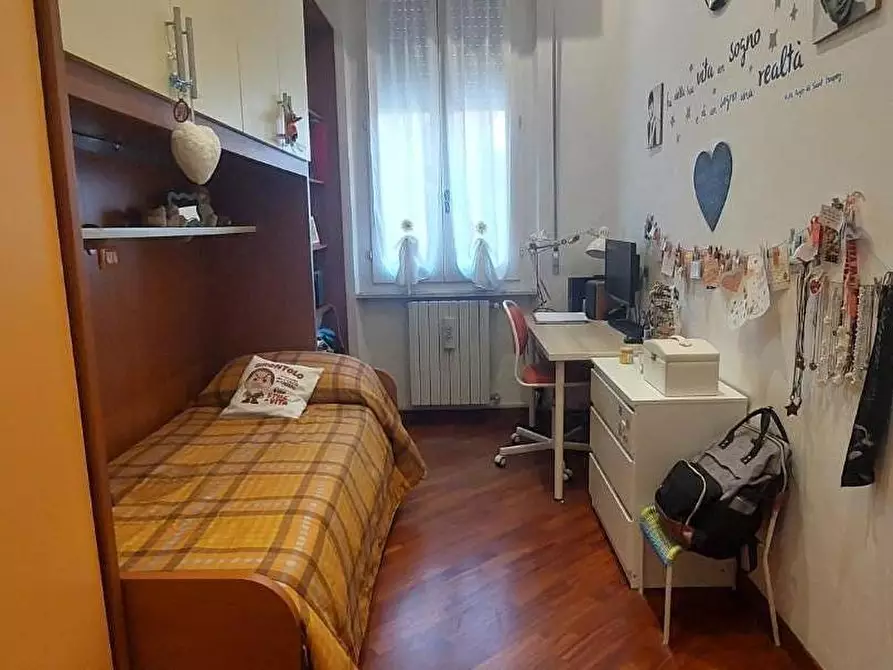 Immagine 42 di Appartamento in vendita  a Livorno