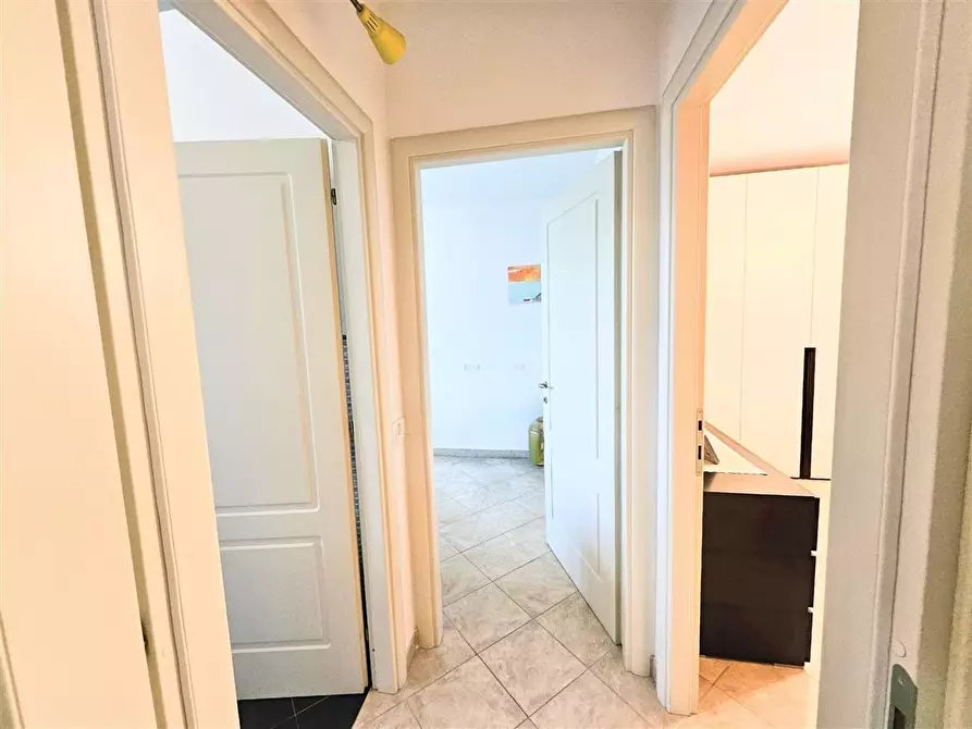 Immagine 8 di Appartamento in vendita  a Massa