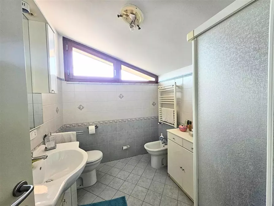 Immagine 20 di Appartamento in vendita  a Massa