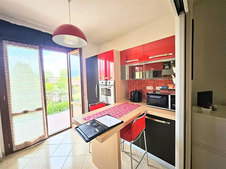 Immagine 7 di Appartamento in vendita  a Massa