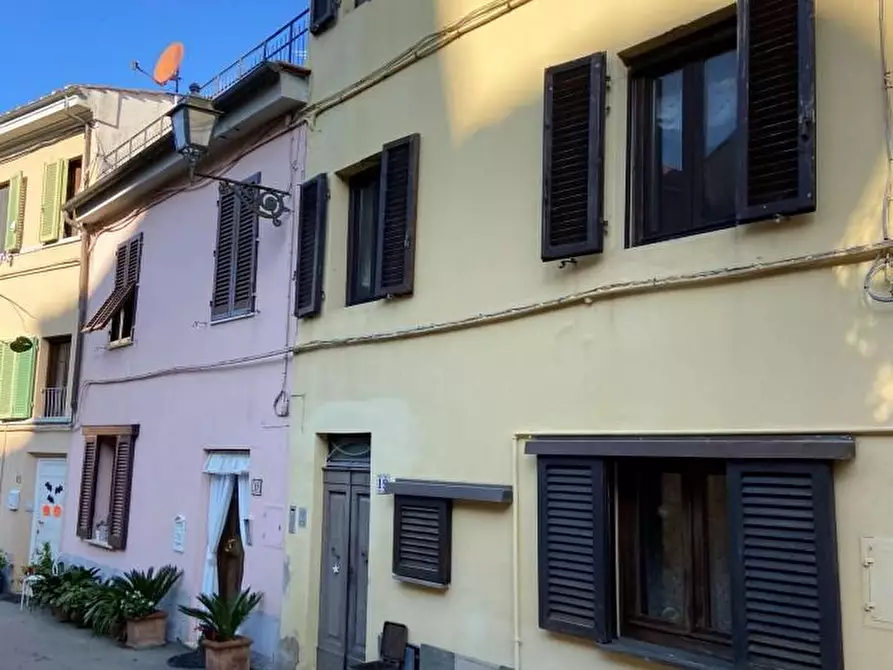 Immagine 2 di Appartamento in vendita  a Pontedera