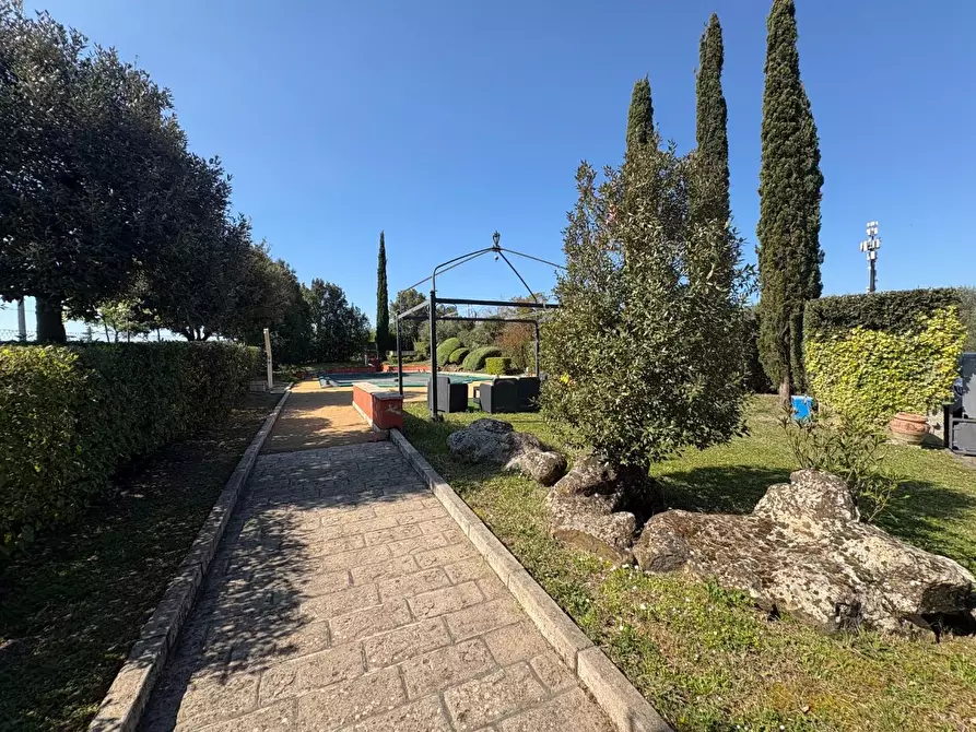 Immagine 77 di Villa in vendita  a Castelfiorentino