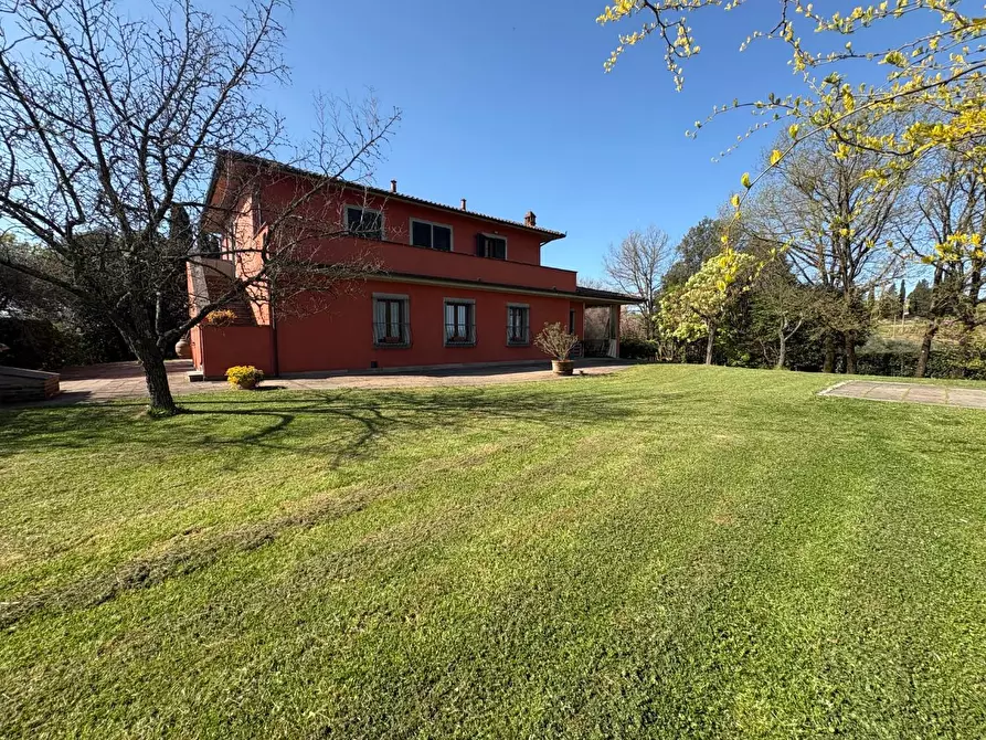 Immagine 7 di Villa in vendita  a Castelfiorentino