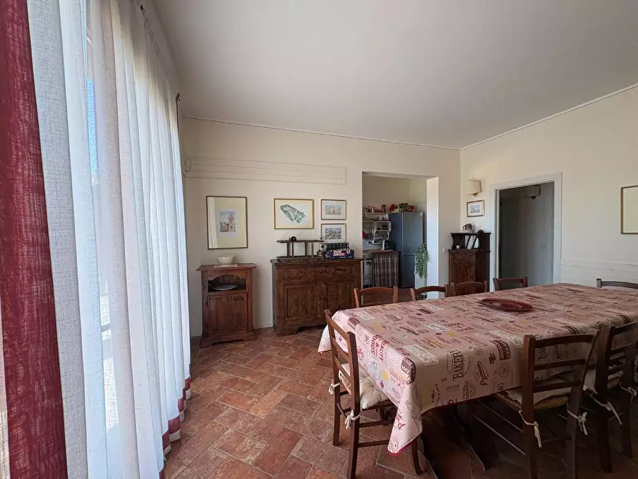 Immagine 47 di Villa in vendita  a Castelfiorentino