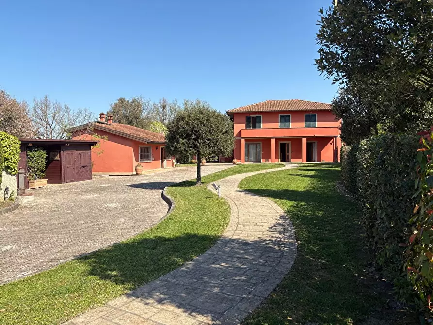 Immagine 79 di Villa in vendita  a Castelfiorentino