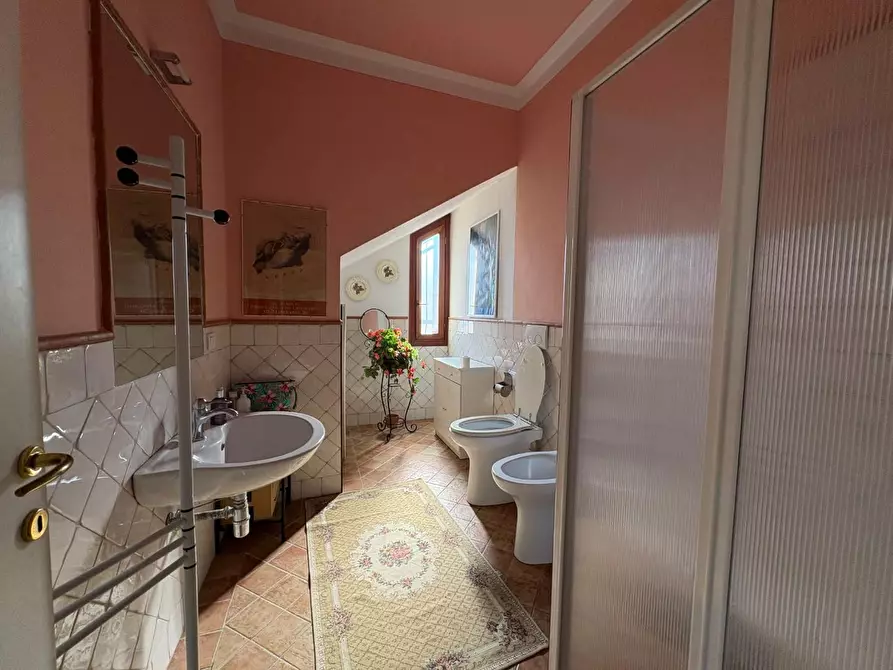 Immagine 42 di Villa in vendita  a Castelfiorentino