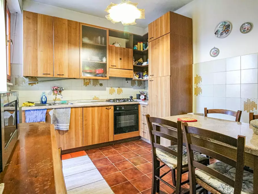 Immagine 4 di Appartamento in vendita  a Pisa