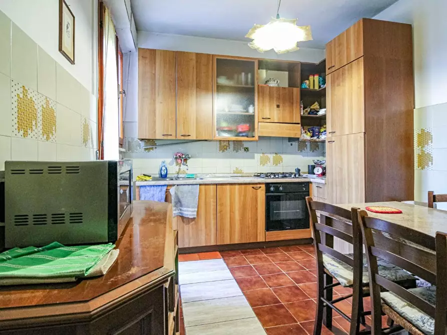 Immagine 6 di Appartamento in vendita  a Pisa