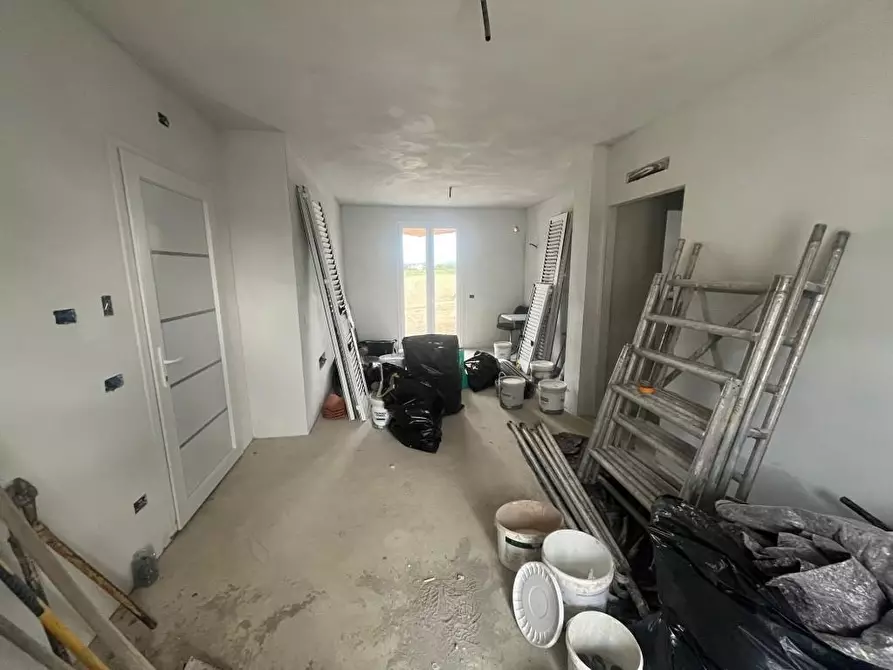 Immagine 7 di Villetta a schiera in vendita  a Pontedera