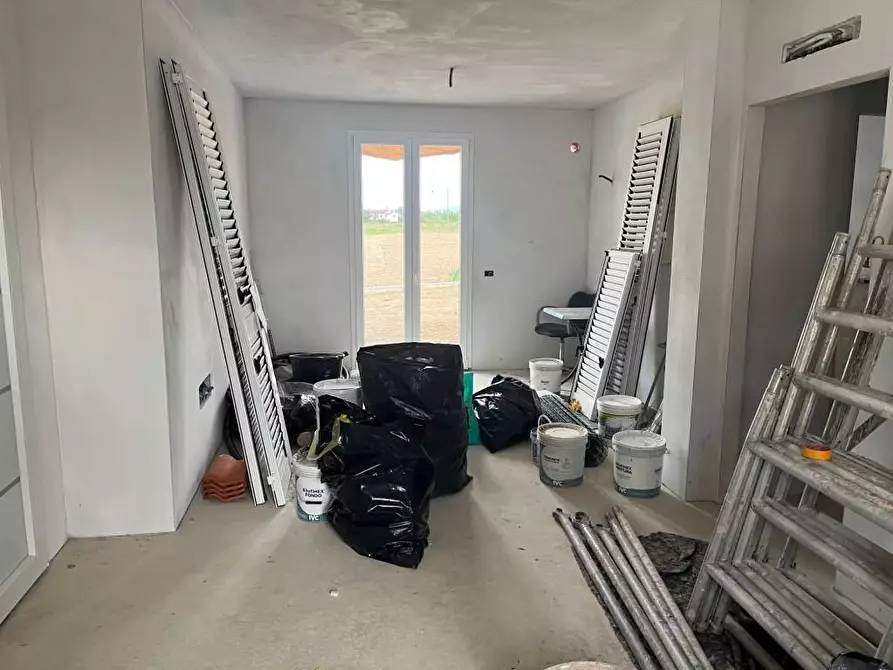 Immagine 9 di Villetta a schiera in vendita  a Pontedera