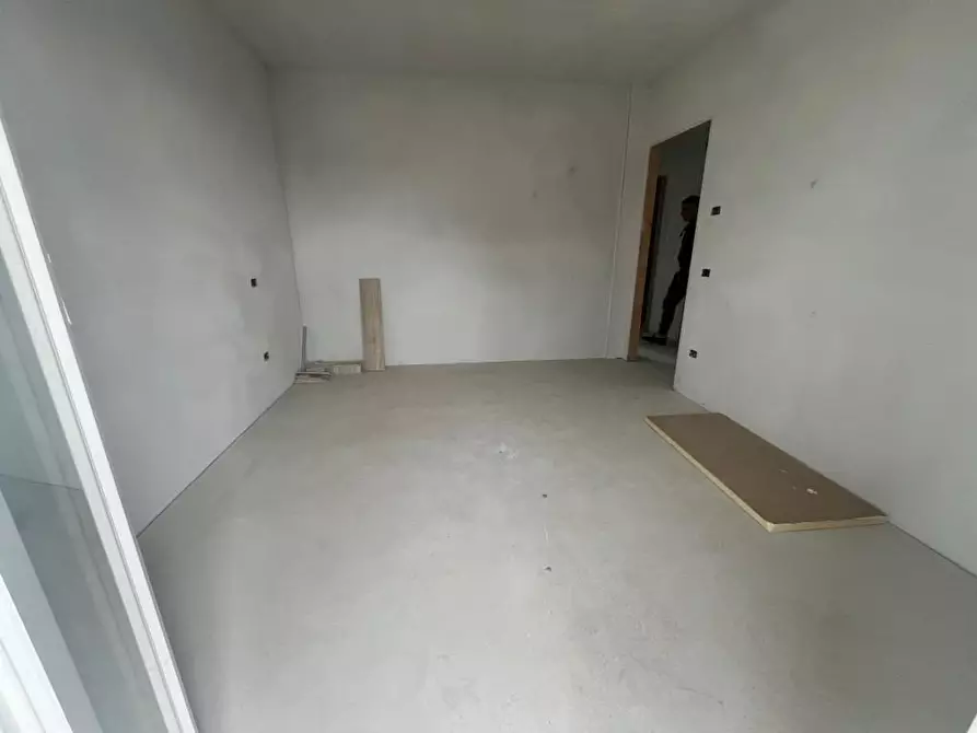 Immagine 19 di Villetta a schiera in vendita  a Pontedera