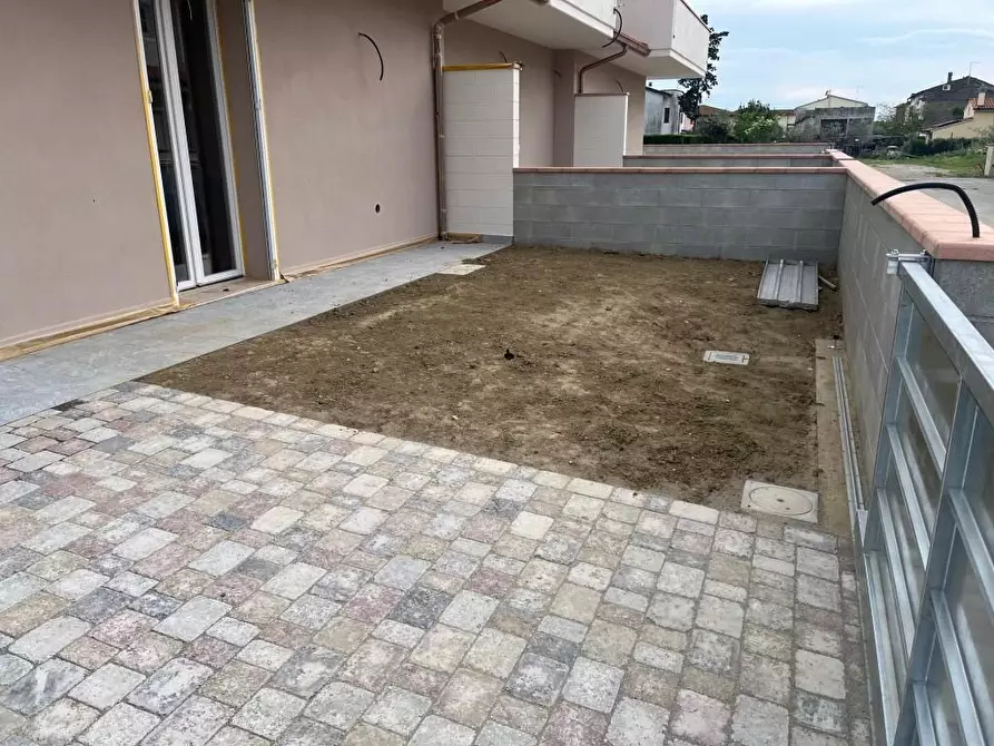 Immagine 35 di Villetta a schiera in vendita  a Pontedera