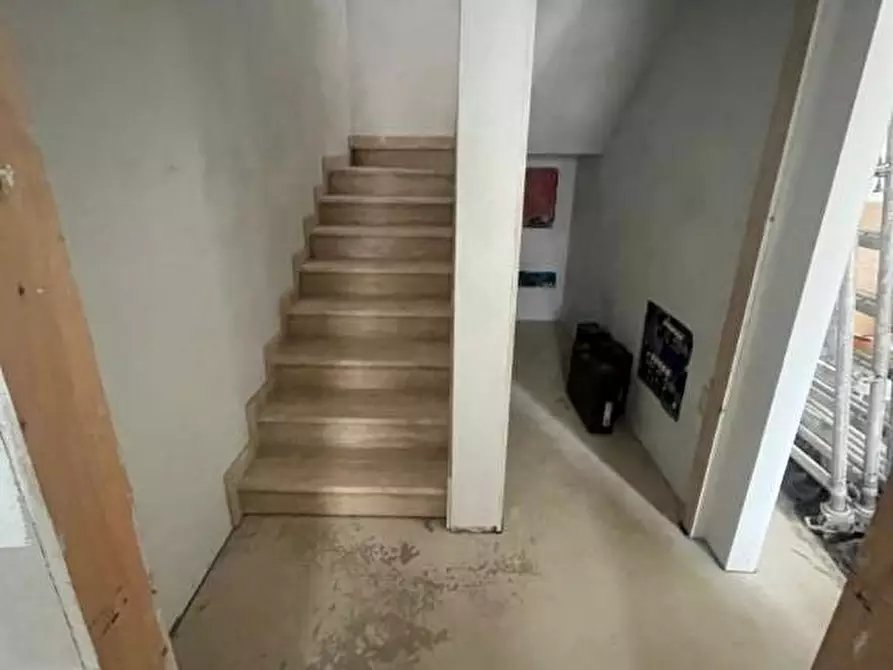 Immagine 33 di Villetta a schiera in vendita  a Pontedera