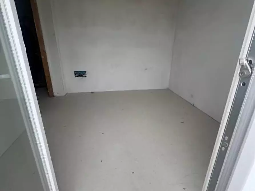 Immagine 30 di Villetta a schiera in vendita  a Pontedera