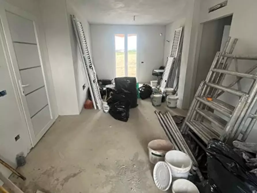 Immagine 8 di Villetta a schiera in vendita  a Pontedera