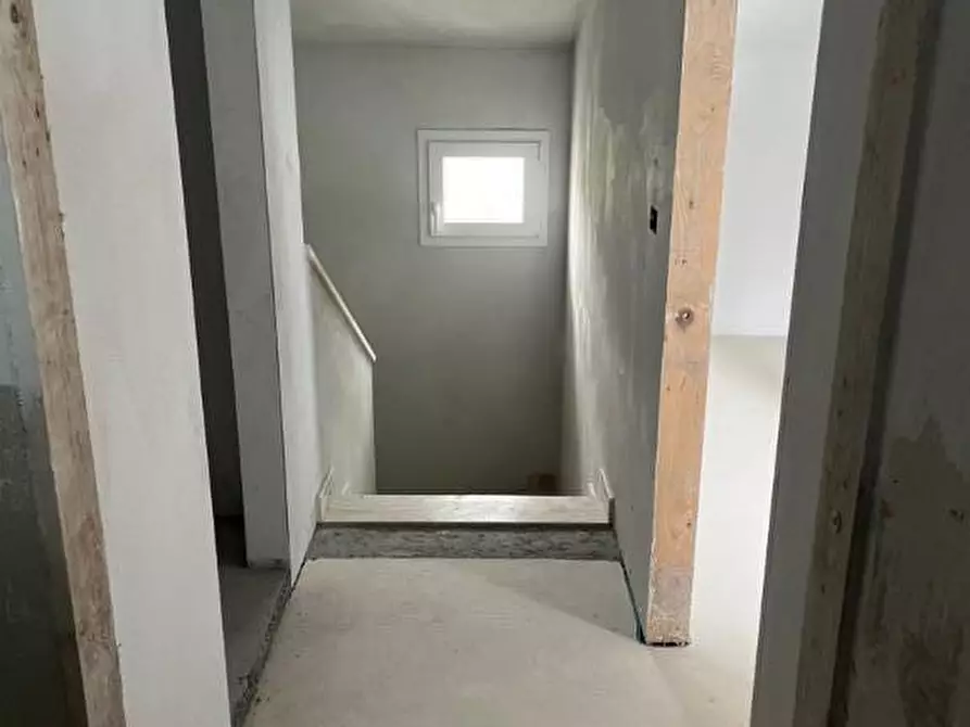 Immagine 21 di Villetta a schiera in vendita  a Pontedera