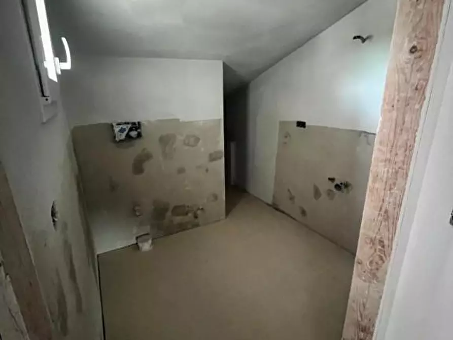 Immagine 18 di Villetta a schiera in vendita  a Pontedera