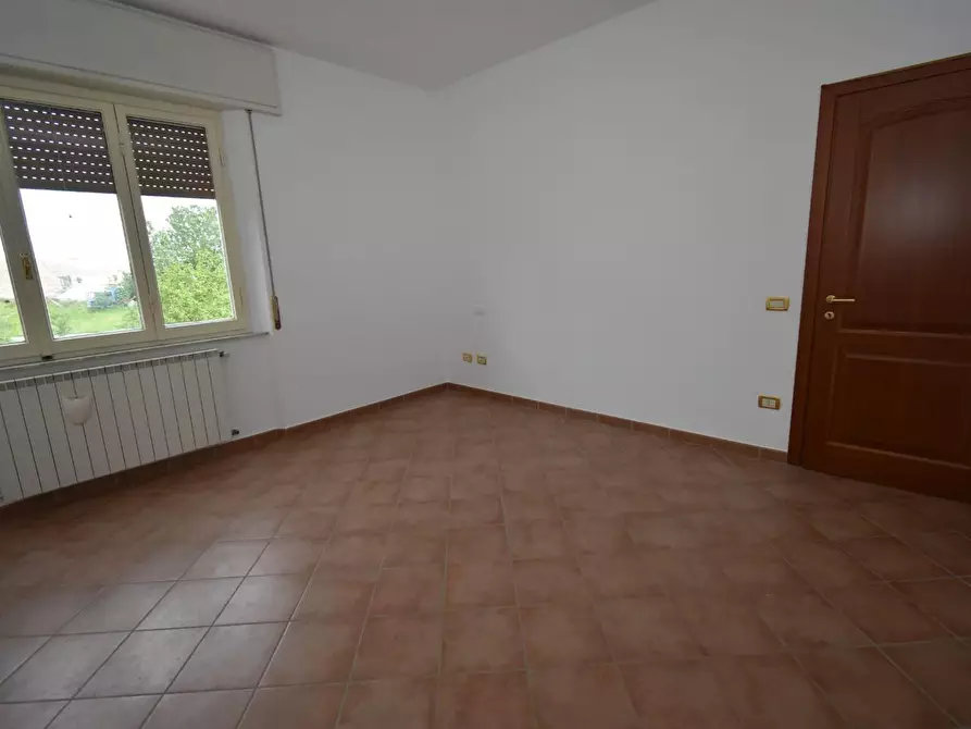 Immagine 30 di Appartamento in vendita  a Pisa