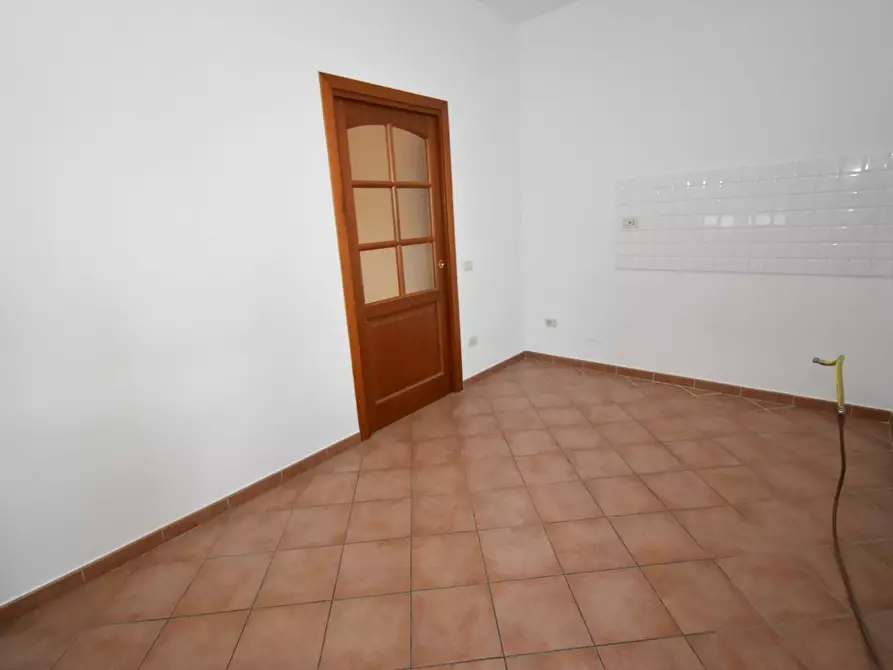 Immagine 14 di Appartamento in vendita  a Pisa