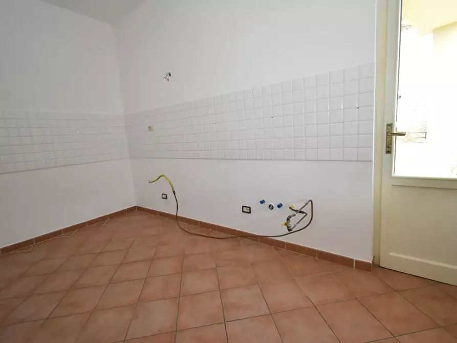 Immagine 13 di Appartamento in vendita  a Pisa