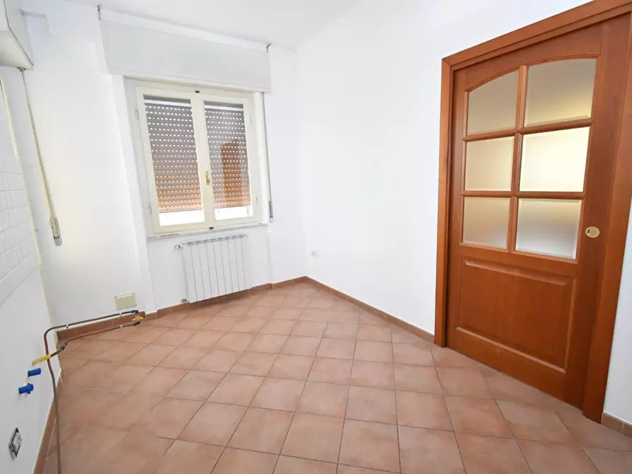 Immagine 16 di Appartamento in vendita  a Pisa