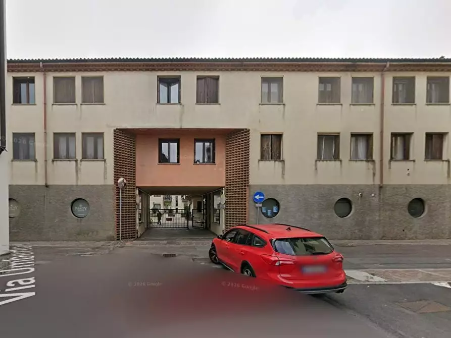 Immagine 1 di Appartamento in vendita  a Pessano Con Bornago