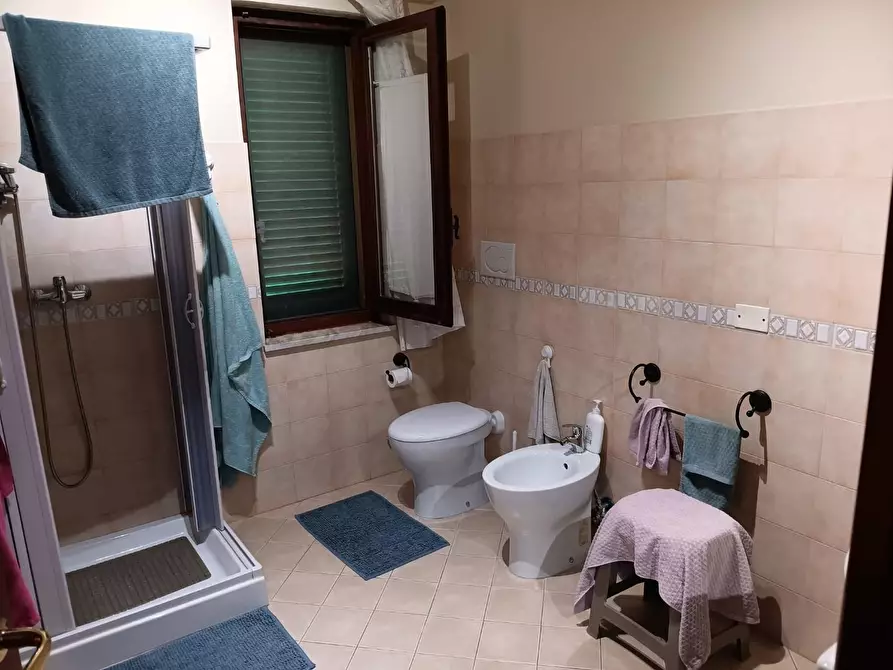Immagine 6 di Casa bifamiliare in vendita  a Massa