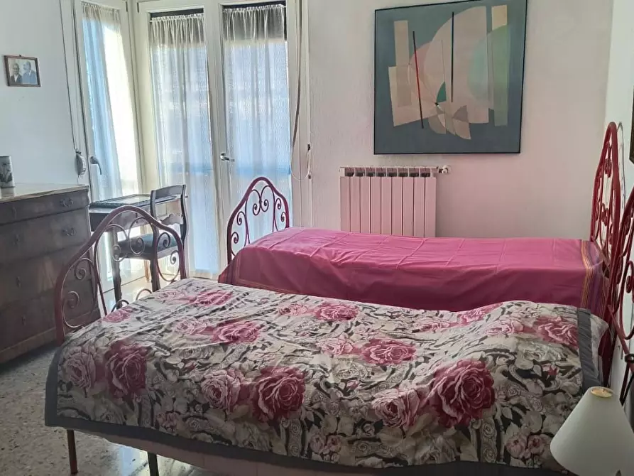Immagine 15 di Appartamento in vendita  a Massa