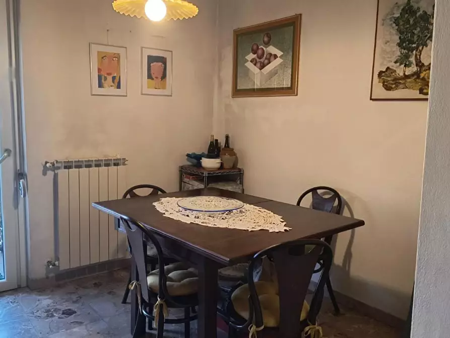Immagine 16 di Appartamento in vendita  a Massa